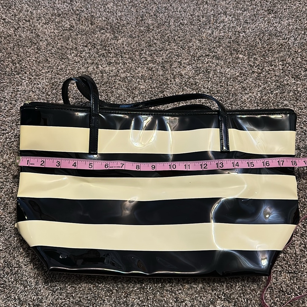 KATE SPADE SOPHIA, Cream to pale yellow & black patent tote bag - Picture 6 of 10